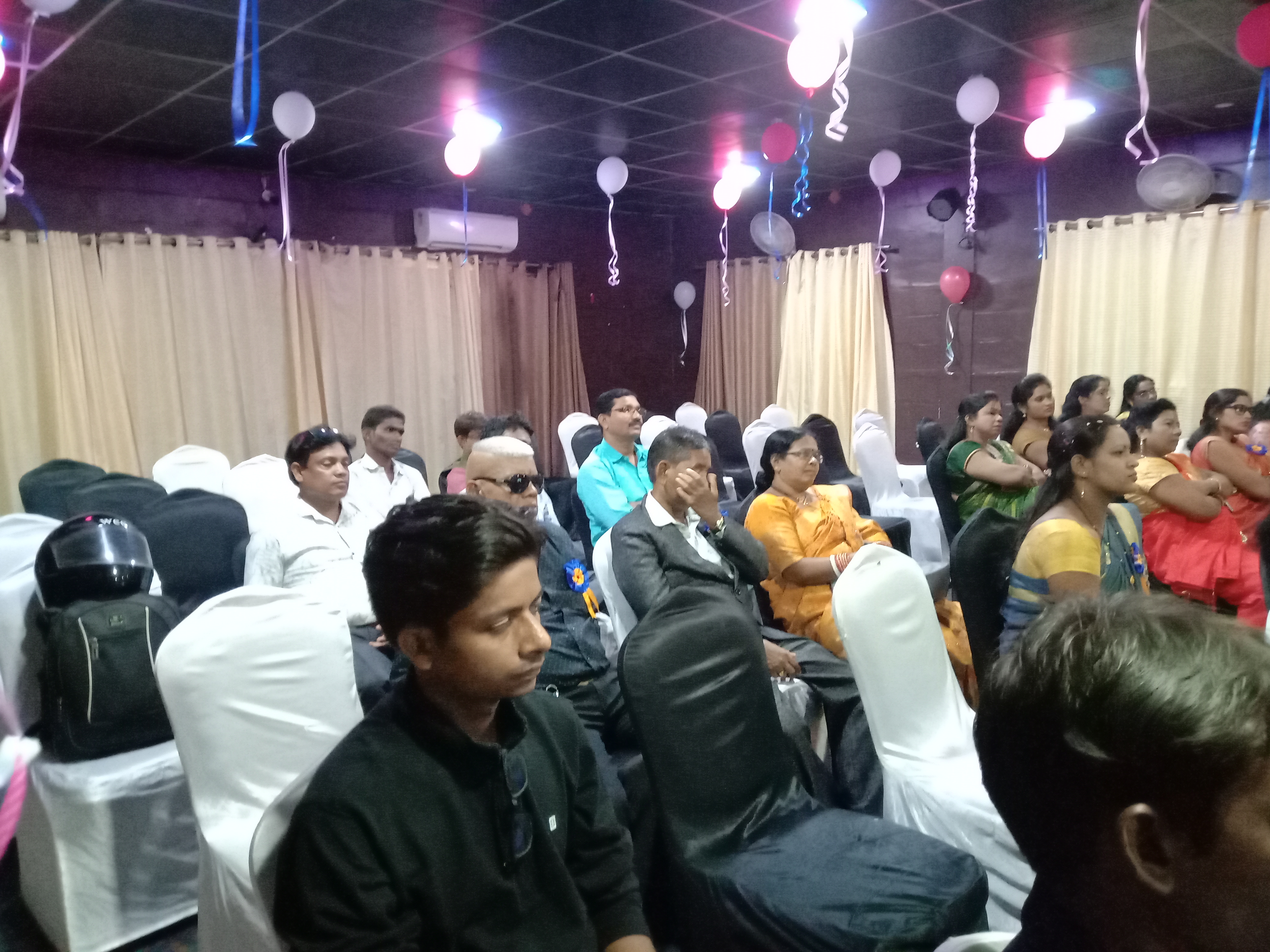 Guest & Customers 2